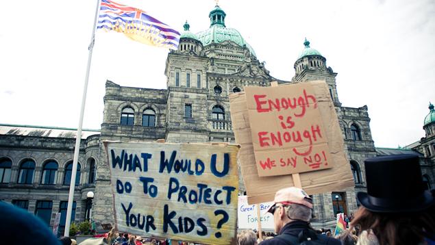 Anti-tanker protest at B.C. legislature buidling